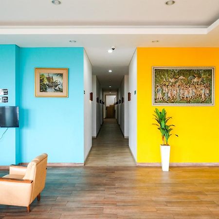 Sans Hotel Rajawali Surabaya By Reddoorz Krembangan Ngoại thất bức ảnh