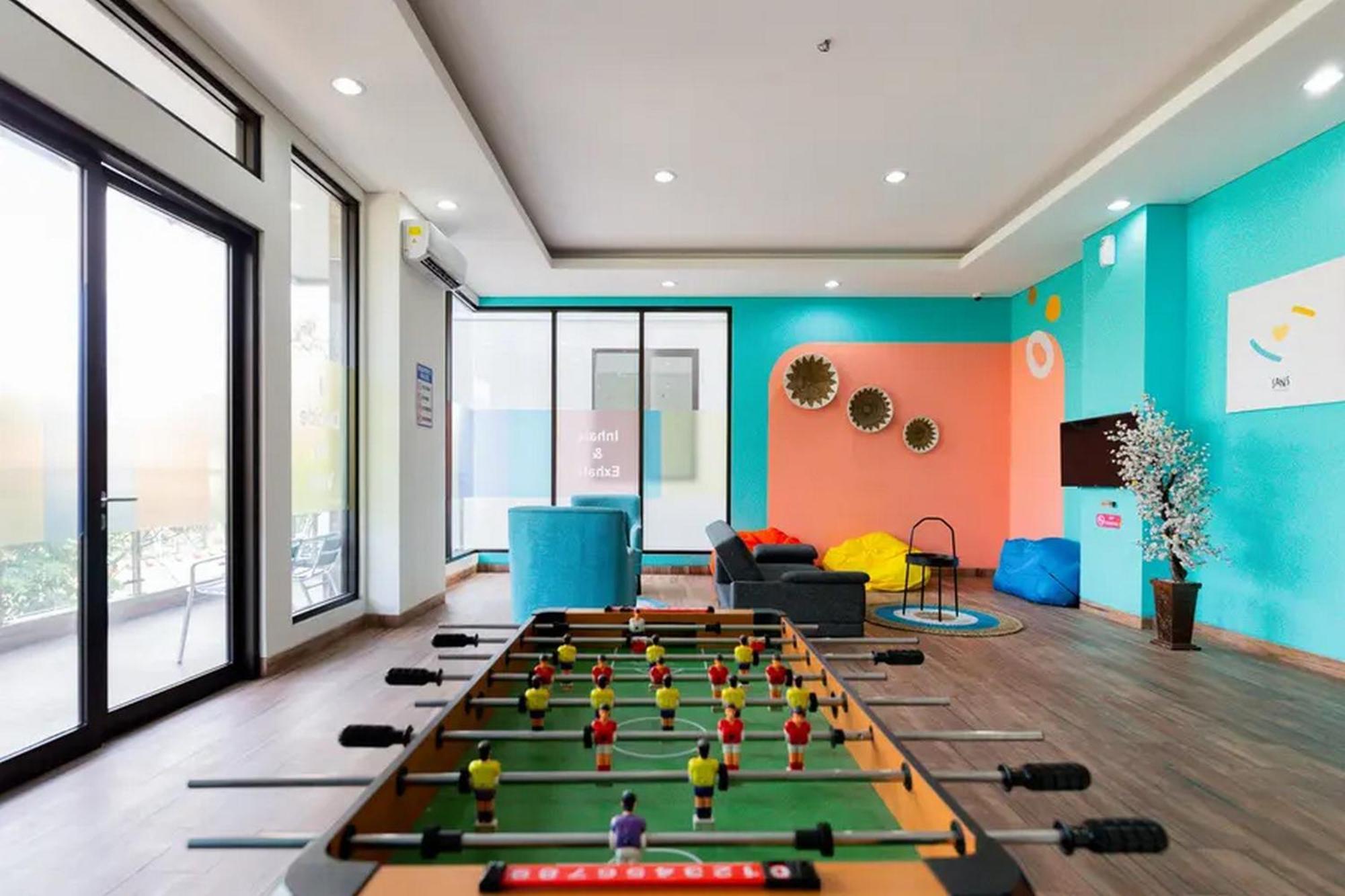 Sans Hotel Rajawali Surabaya By Reddoorz Krembangan Ngoại thất bức ảnh